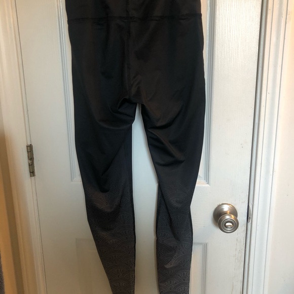 Hylete Gray Ombré Leggings - Picture 3 of 4